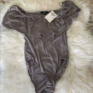 Forever 21 Bodysuit/Knit, Silver,Ruffled,Size M